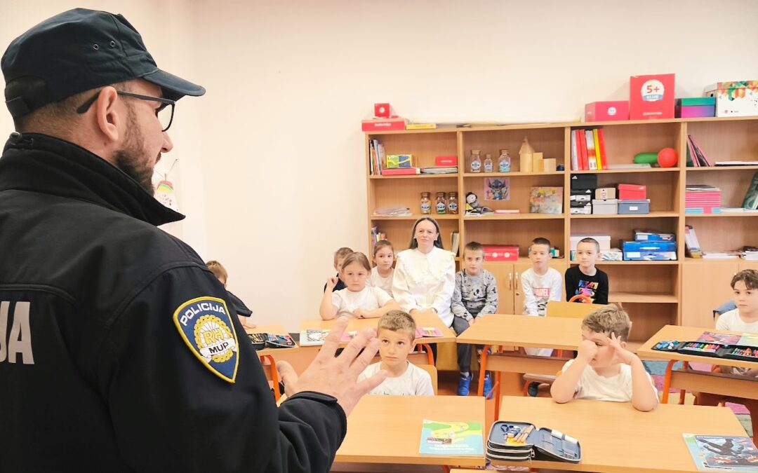 Predavanje o sigurnosti u prometu za učenike 1. razreda 
