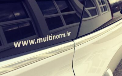 Donacija računala školi