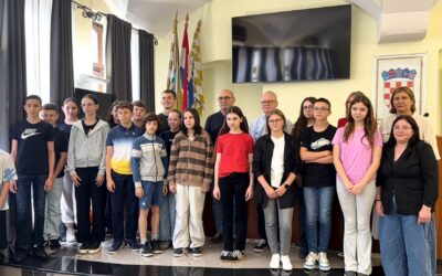 Naše učenice sudjelovale na Konstituirajućoj sjednici Dječjeg gradskog vijeća Grada Vinkovaca