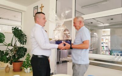 ISPRAĆAJ KOLEGICE I KOLEGE U ZASLUŽENU MIROVINU TE ODLAZAK VJEROUČITELJICE